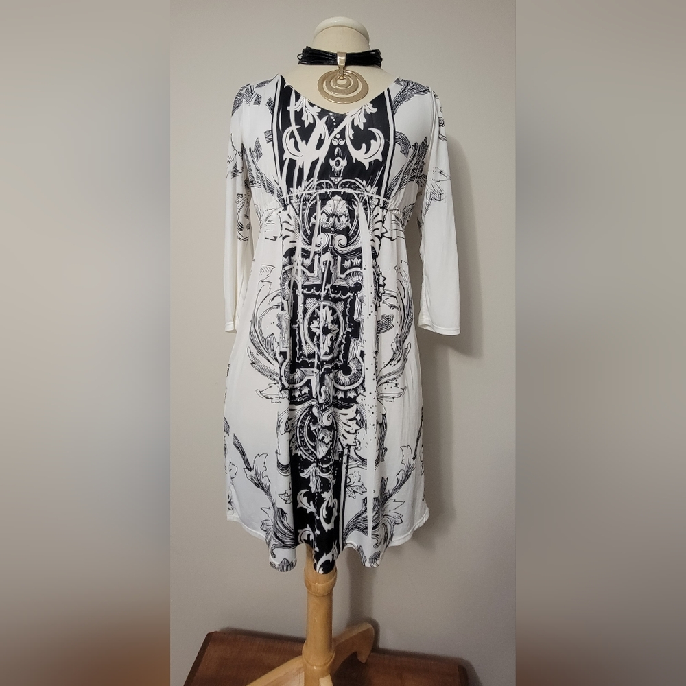 Cristinalove Dress, size M, Black and white